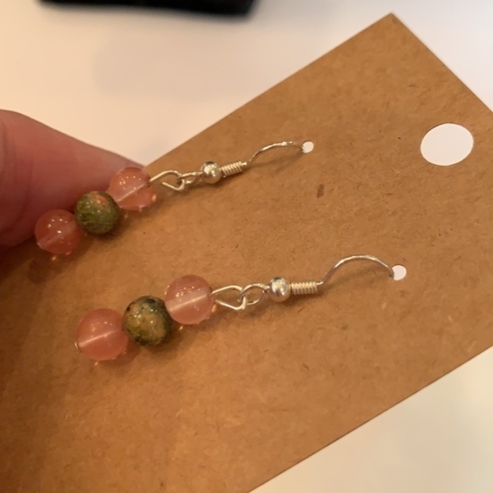 💐5/25 natural three stone delicate dangle drop - Picture 5 of 7